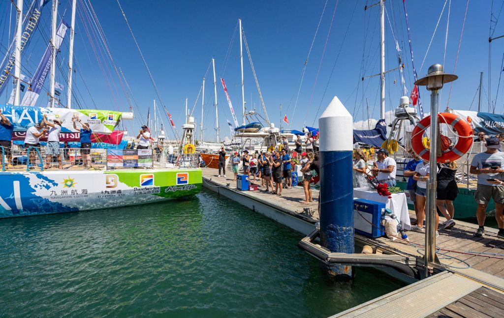 Puerto Sherry enamora a los participantes de la Clipper Race en su escala en la costa portuense