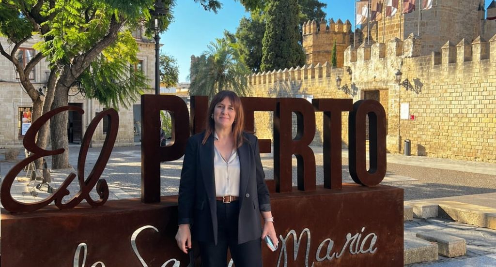La concejalía de Turismo de El Puerto de Santa María refuerza la atención al visitante con los horarios de verano de la Oficina del Palacio de Araníbar y el punto de información de Valdelagrana