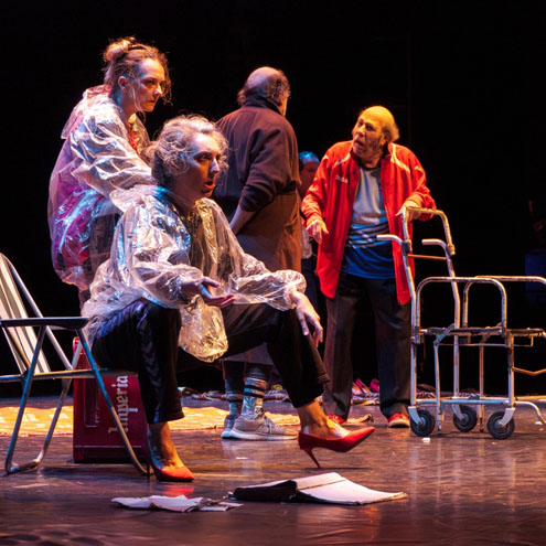 Teatro - `Todos los ángeles alzaron el vuelo´